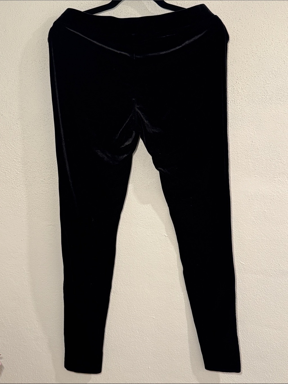 Black Velvet Leggings - Picture 3 of 6